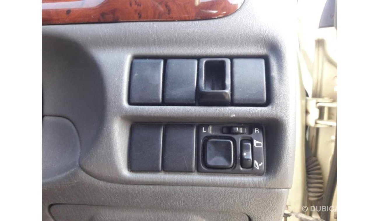 Suzuki Escudo Suzuki Escudo RIGHT HAND DRIVE (Stock no PM 408 )