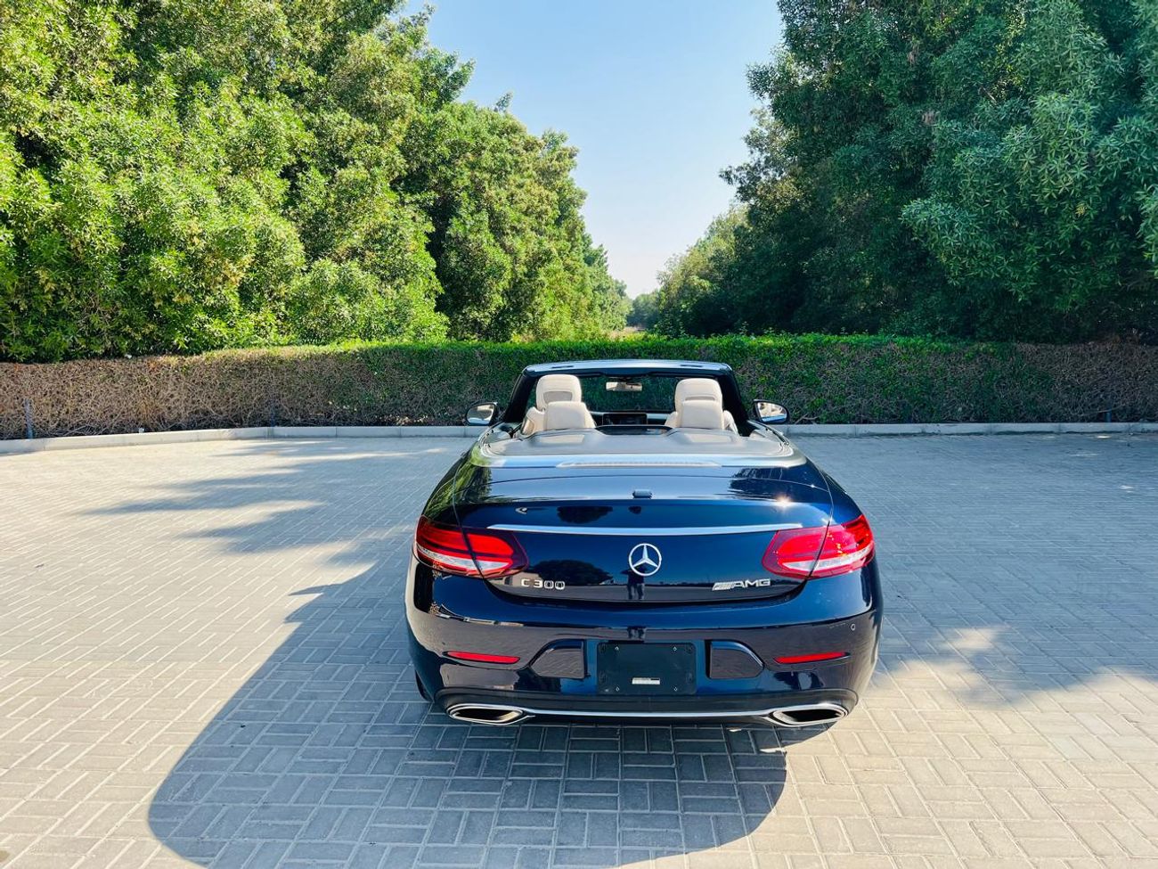 مرسيدس بنز C 300 كوبيه CONVERTIBLE