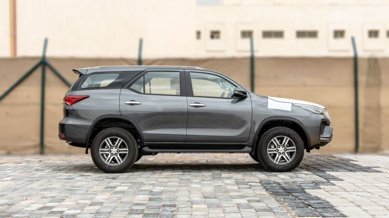 Toyota Fortuner EXR 2026 Toyota Fortuner GX 2.7L AT Petrol (Gray-Tan) 4WD