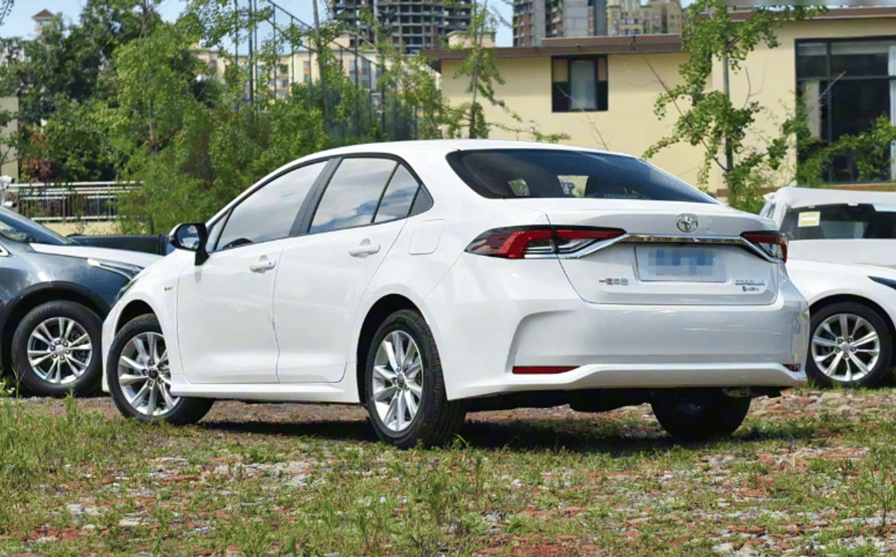 Toyota Corolla 1.8L Intelligent Hybrid Dual Engine Elite Edition