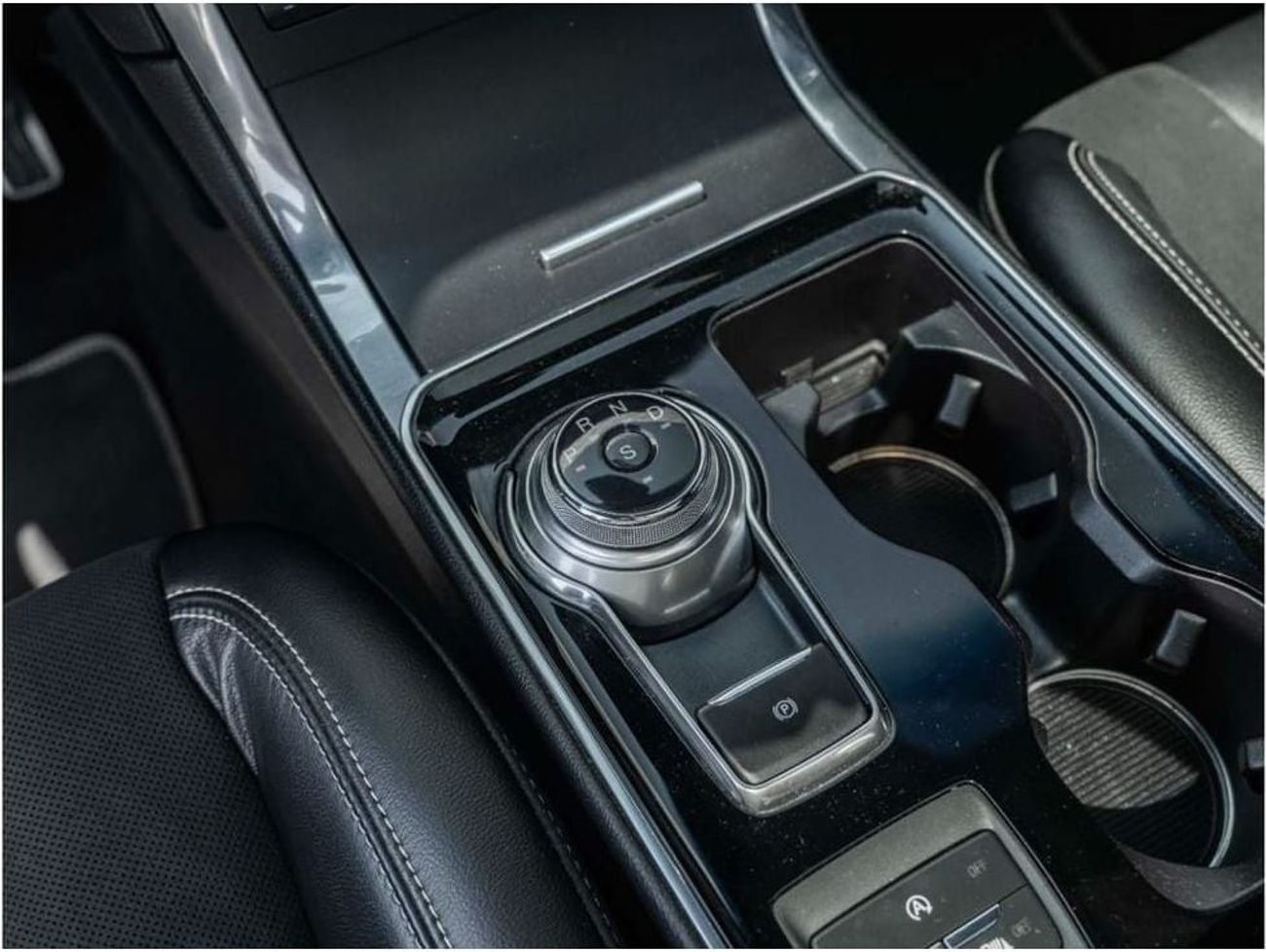 Ford Edge ST AED 1,651 PM • EDGE ST PERFORMANCE • 2.7L TC V6 • ONLY 73,000 KMS • ACTIVE FORD WARRANTY UNTIL 2024