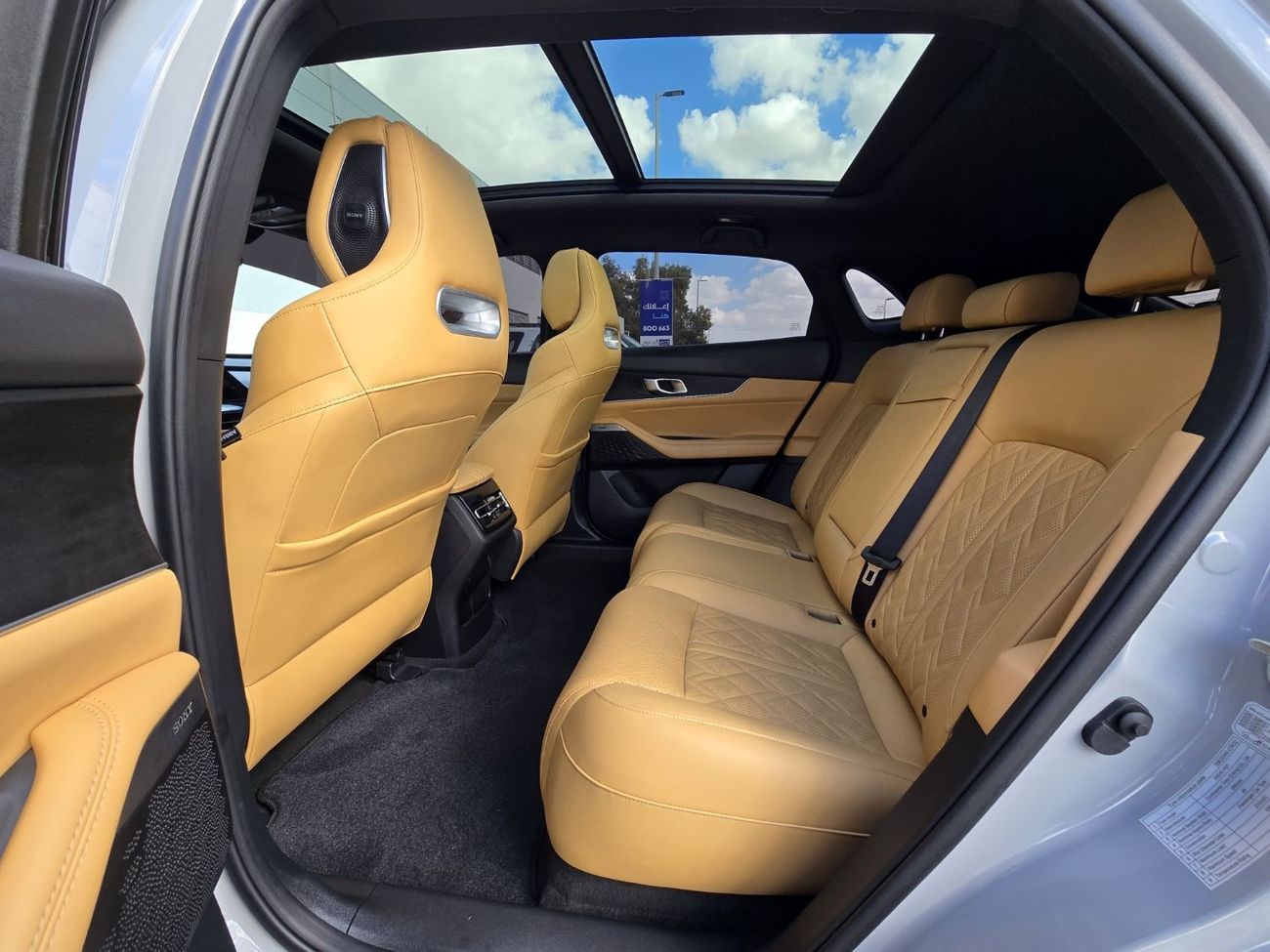 Changan Uni K 2.0T Elite CHANGAN UNI-K 2024 GCC FSH // UNDER WARRANTY // 2 KEYS // PERFECT CONDITION