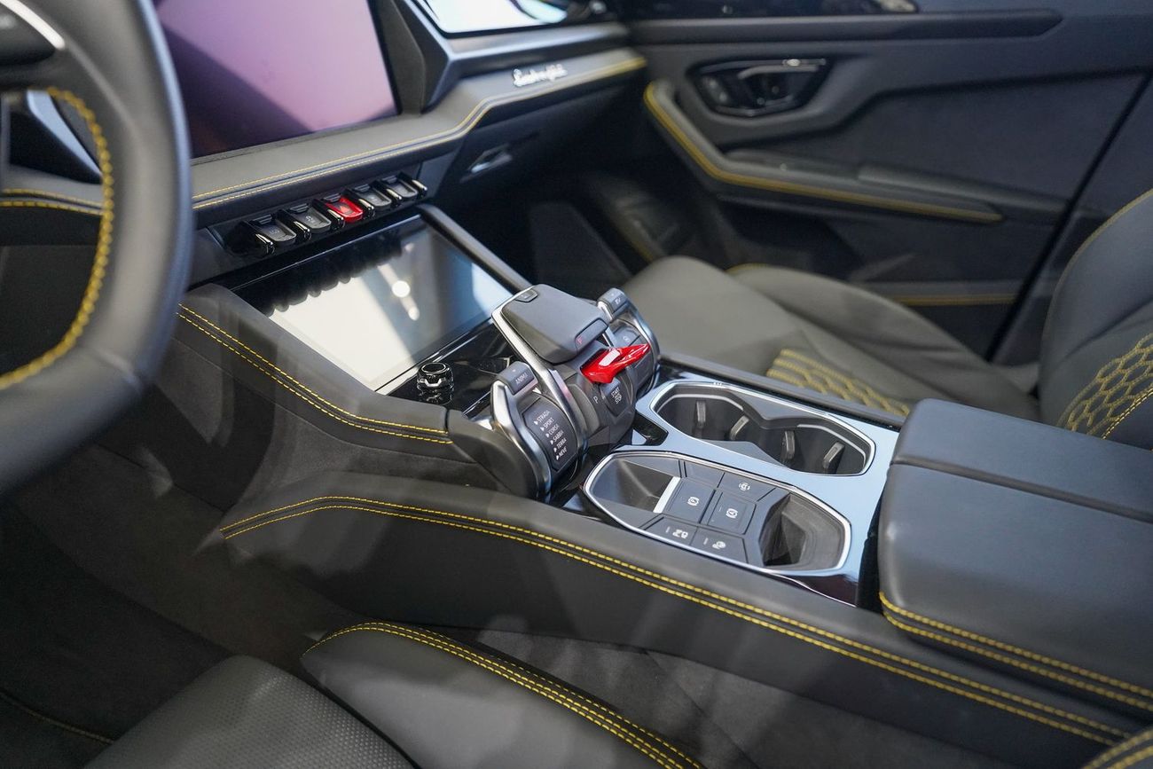 Lamborghini Urus STD 4.0T V8 SE