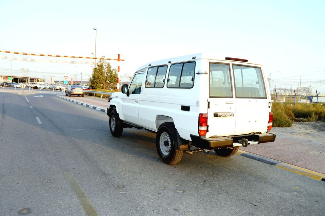 Toyota Land Cruiser Toyota Land Cruiser Hard Top 3 Door Year: 2025 Color: White
