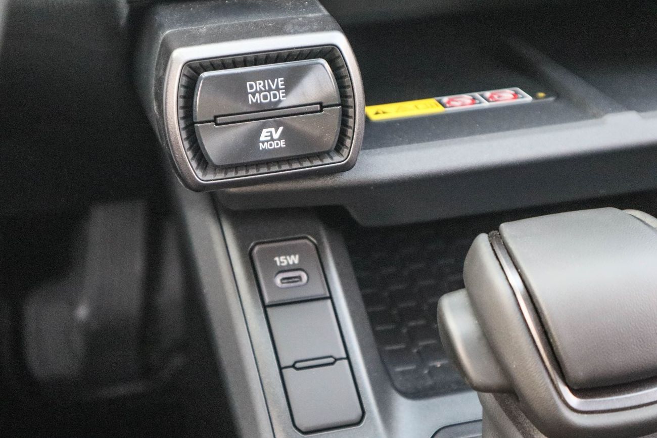 Toyota RAV4 ADVENTURE TOYOTA RAV4 ADVENTURE 2.5L HYBRID — 2026