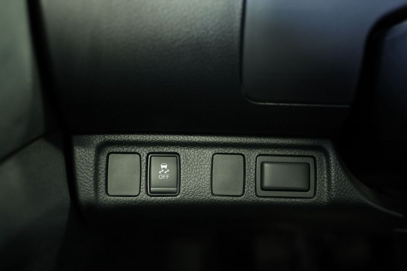 نيسان نافارا 2.5L Petrol | XE Manual Transmission | Single Cabin (Only For Export)