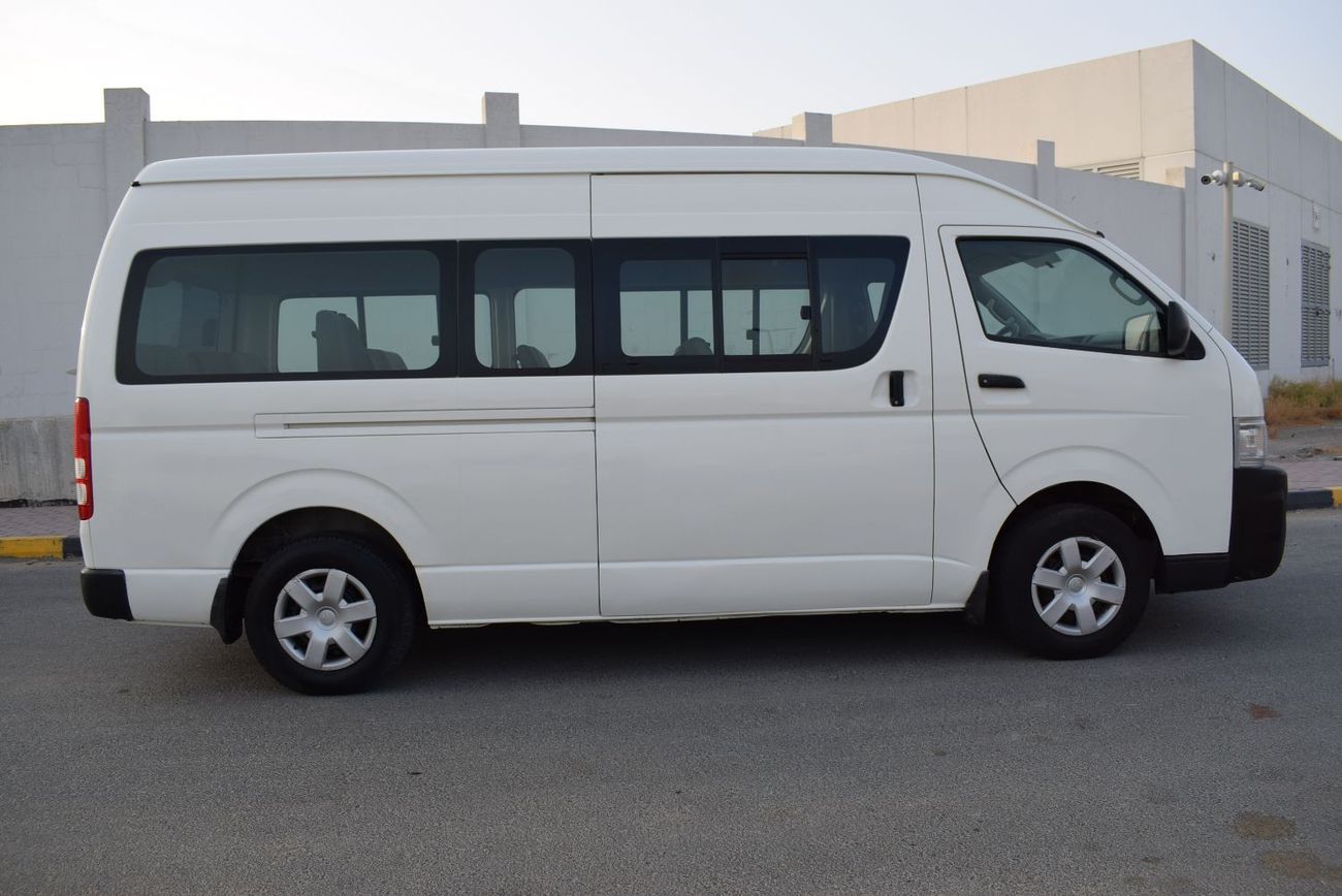 Toyota Hiace Toyota Hiace Highroof GL 15 seater, Model:2009. Excellent condition