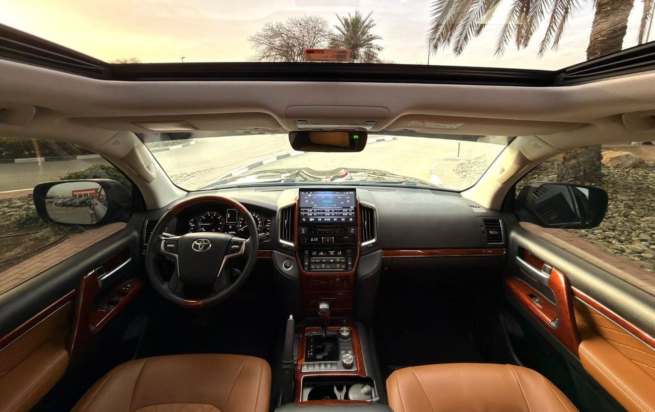 تويوتا لاند كروزر 