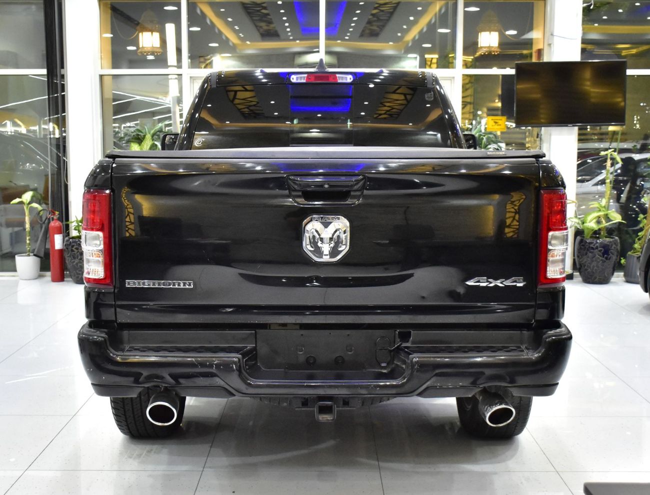 رام 1500 EXCELLENT DEAL for our Dodge Ram 1500 BIG HORN ( 2022 Model ) in Black Color American Specs