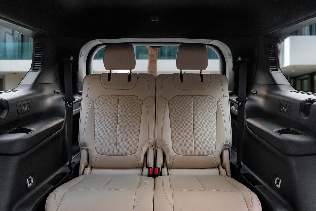 Jeep Grand Cherokee Limited Grand Cherokee Limited Plus | 2,546 P.M | 0% Downpayment | Perfect Condition!