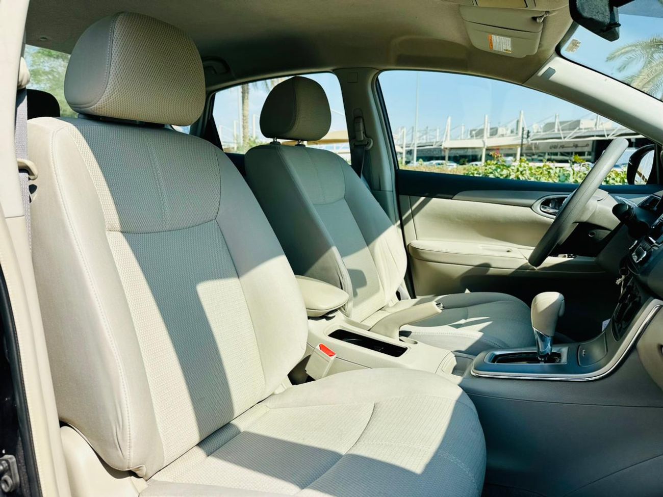 نيسان سنترا LE 1.6L