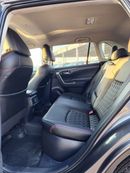 Toyota RAV4 RAV4 XLE HYBRID