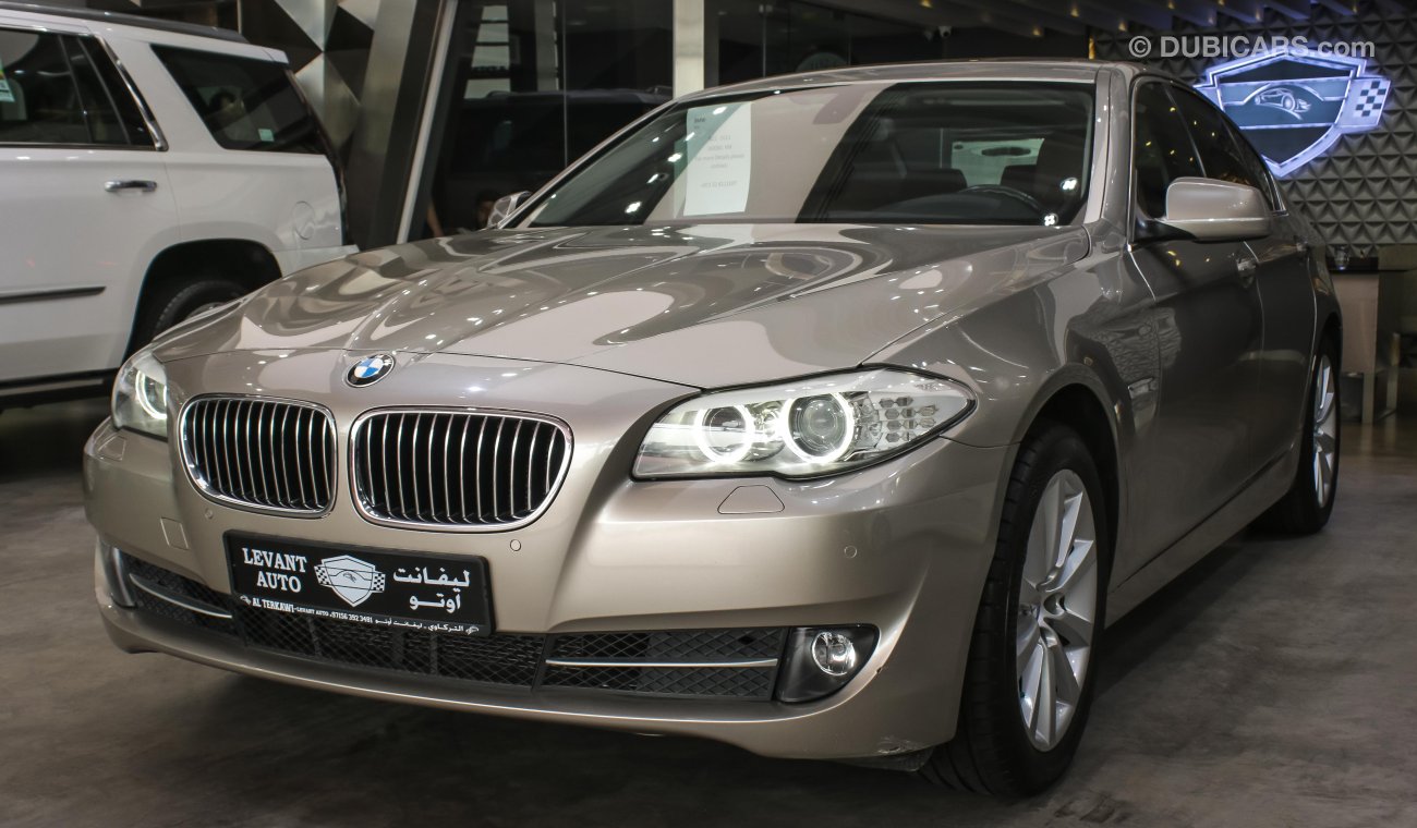 BMW 523i i