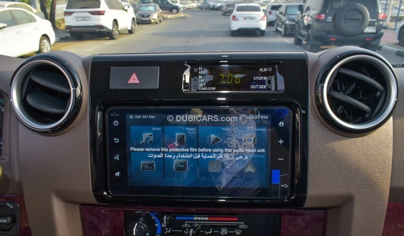 تويوتا لاند كروزر بيك آب 4.0L