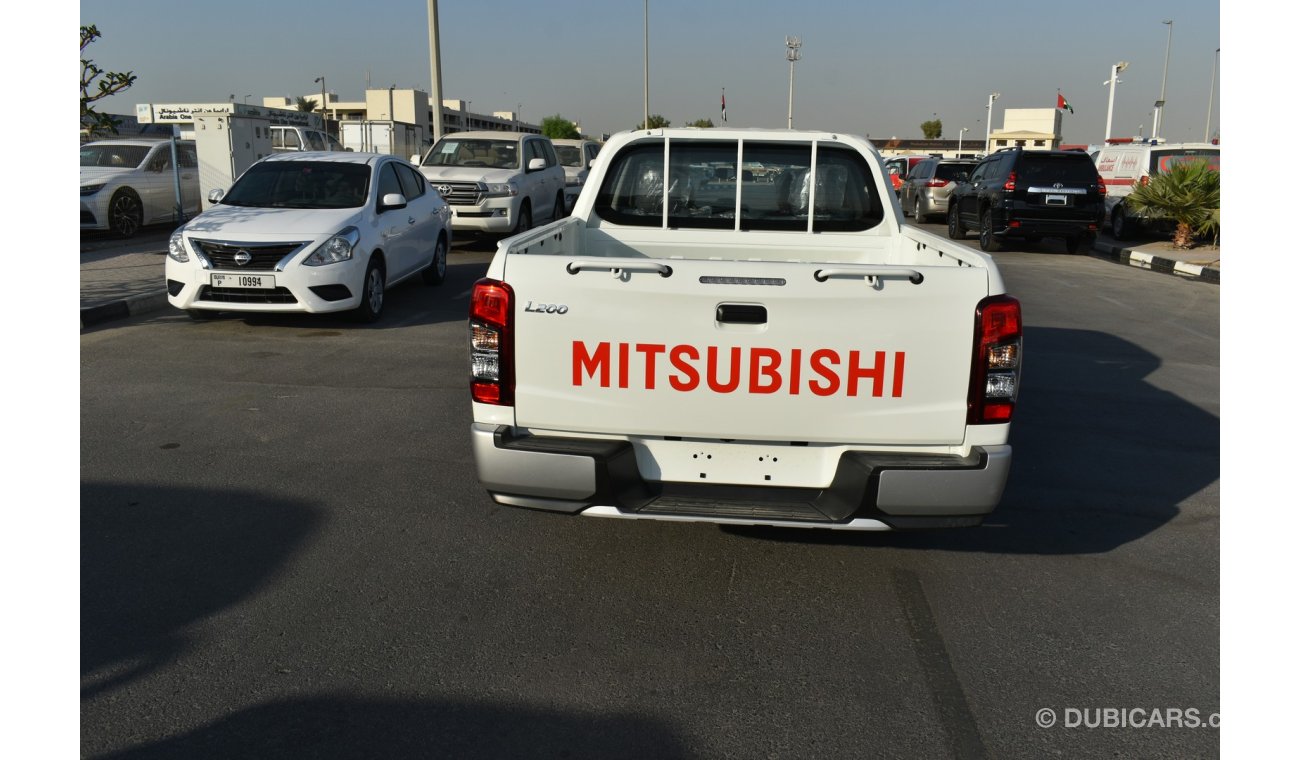 Mitsubishi L200 2.4L - PET - MT - MY22 - WHITE (FOR EXPORT NON-GCC ONLY)