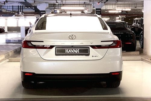 Toyota Camry XLE | National Day Celebration | Guaranteed Warranty | 0 Down Payment