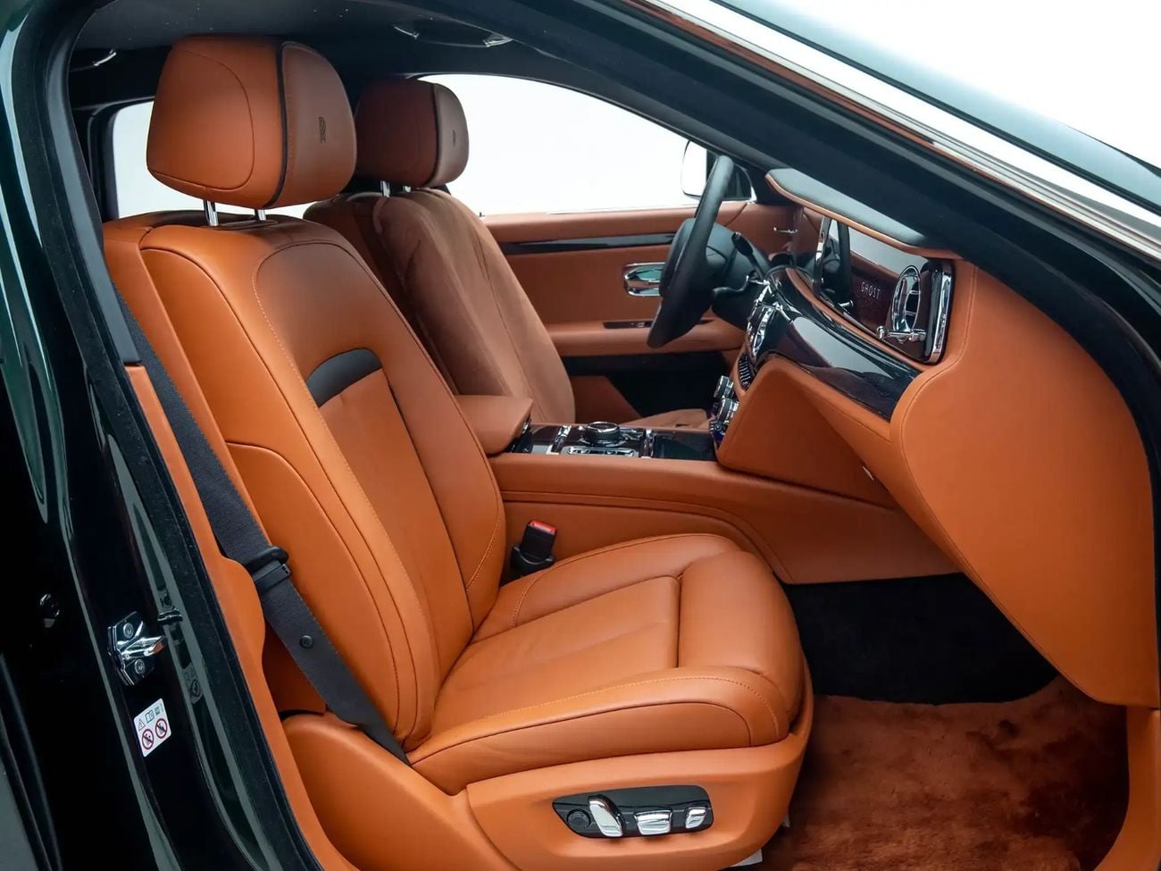 Rolls Royce Ghost Silver Badge
