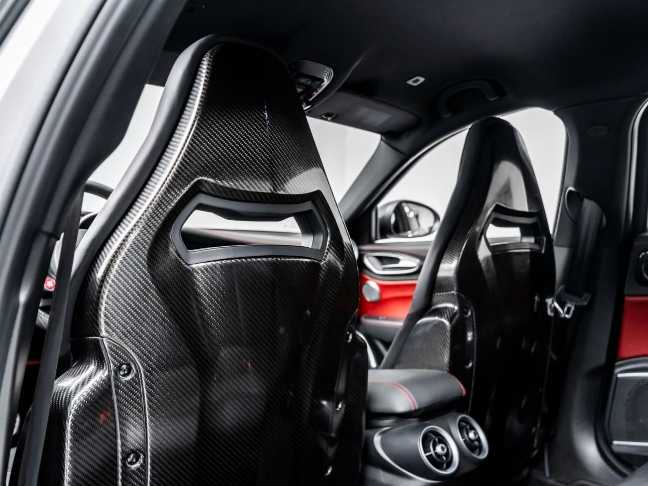 Alfa Romeo Giulia Quadrifoglio 2.9L (510 HP) 2020 Alfa Romeo Giulia Quadrifoglio, 2026 Agency Warranty + Service Contr