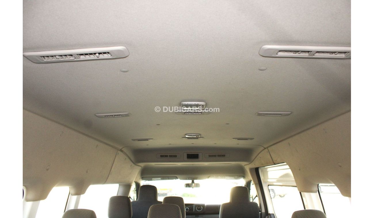 Nissan Urvan Std Nissan Urvan 2020 GCC high roof, high chair, manual gear, in excellent condition