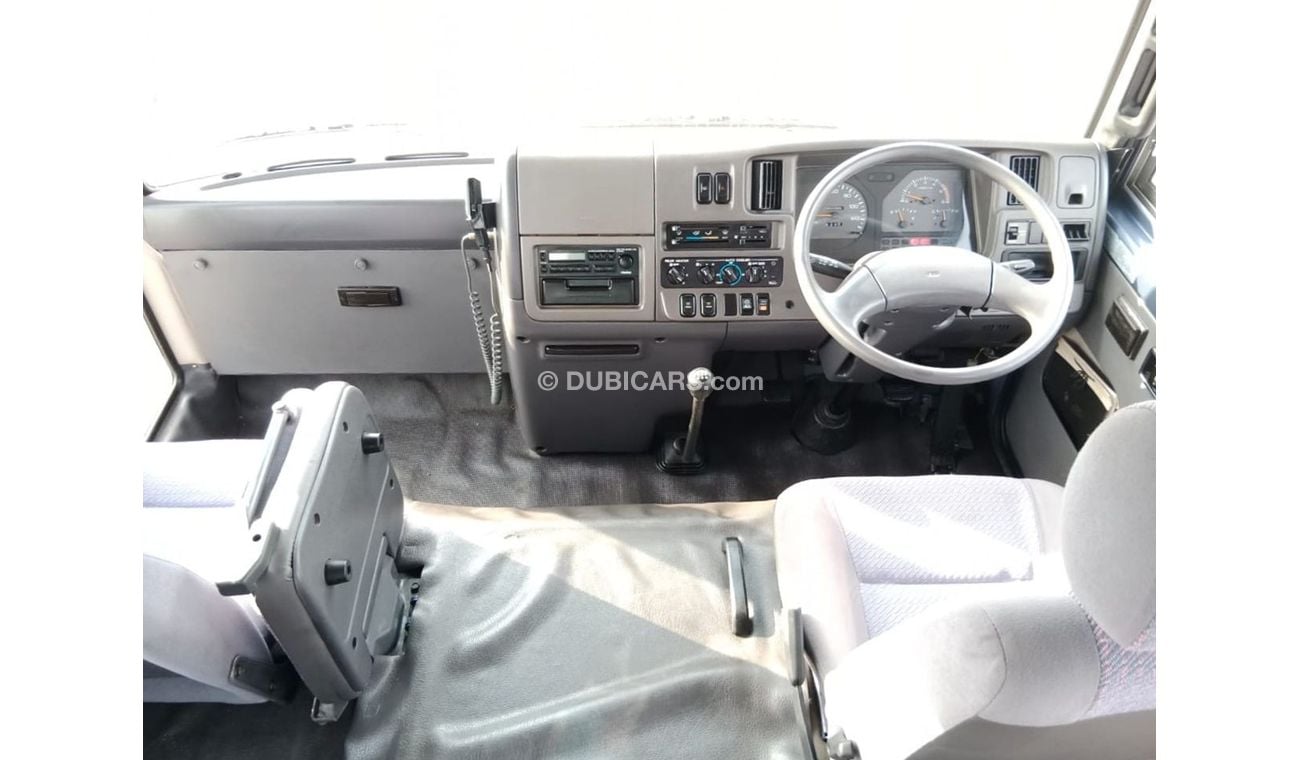 Isuzu Journey ISUZU JOURNEY BUS RIGHT HAND DRIVE(PM01060)