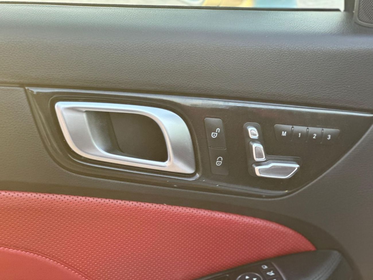 Mercedes-Benz SLC 200 Std 2.0L