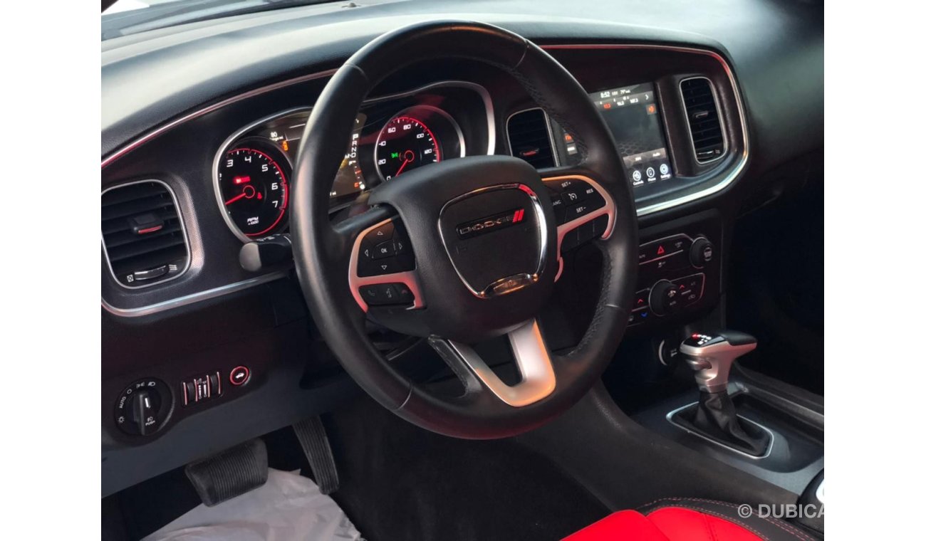 دودج تشارجر Dodge Charger / V6 SXT / Model: 2017