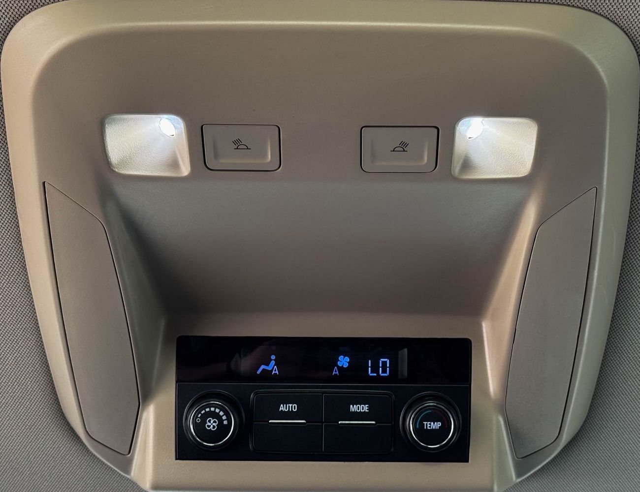 GMC Yukon XL SLE 5.3L RWD GMC YUKON | XL | SLE 5.3L | 2020 Model, GCC | Excellent Condition | Monthly Installment