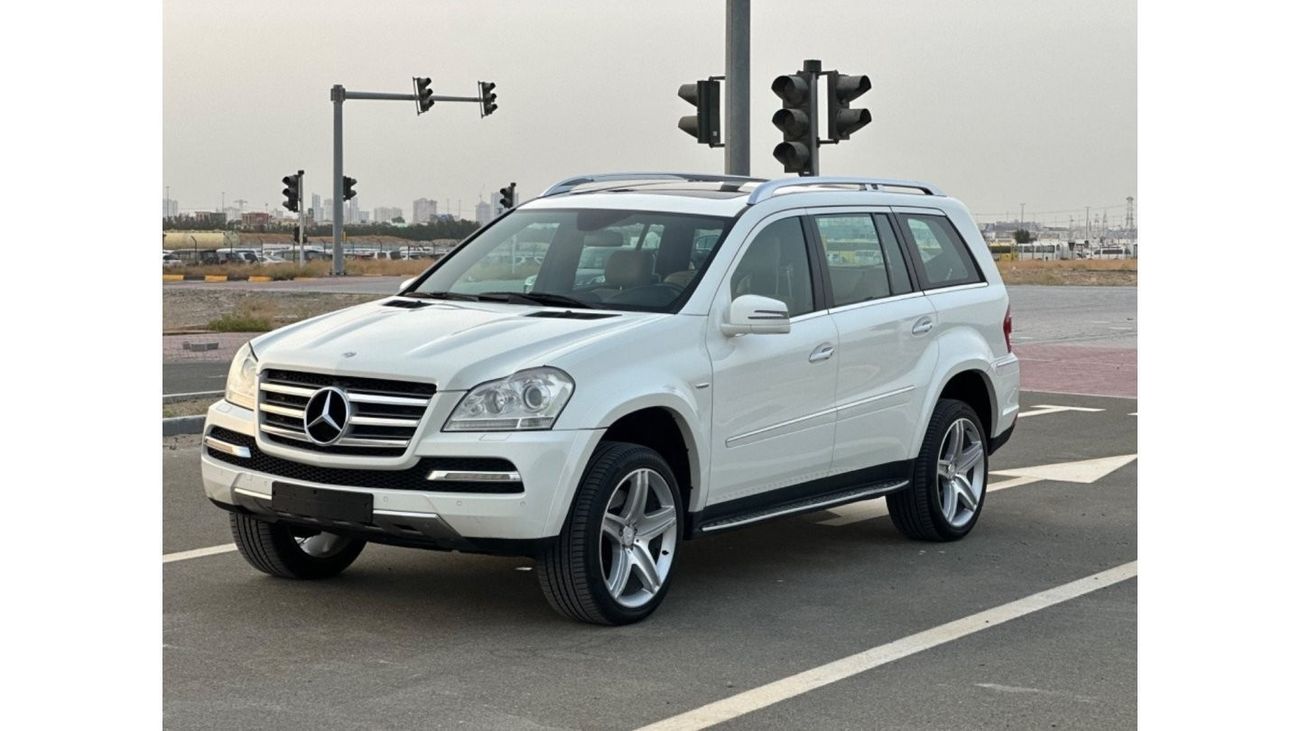 Mercedes-Benz GL 450 MODEL 2012 GCC CAR PERFECT CONDITION FULL OPTION PANORAMIC ROOF LEATHER SEATS ONE OWNER