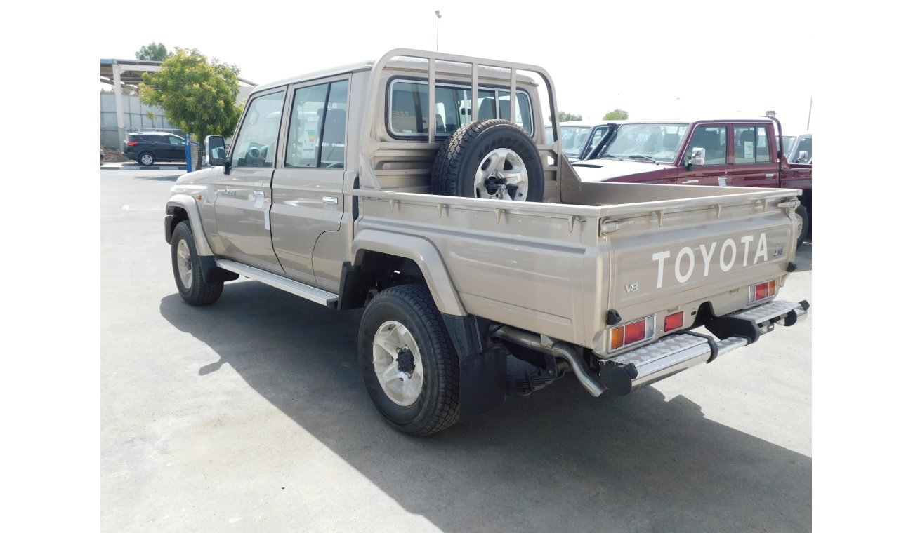 تويوتا لاند كروزر بيك آب 79 Double Cab Pickup LX V8 4.5L TD 5 Seat 4WD M/T(Only on Sahara Motors)