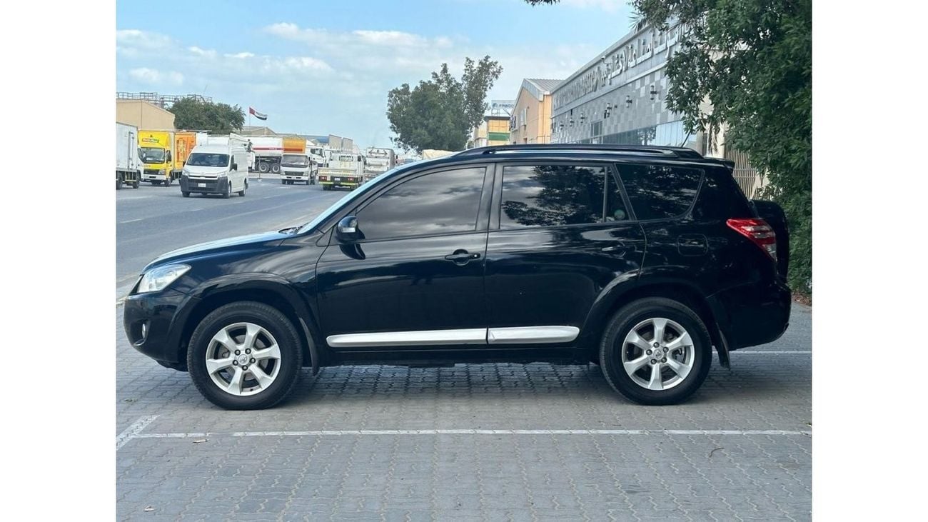 تويوتا راف ٤ تويوتا راف فور   موديل : 2009 المطلوب : 28,000 درهم الممشى : 198,000 كم مواصفات خليجية ، 4 سلندر ،حس