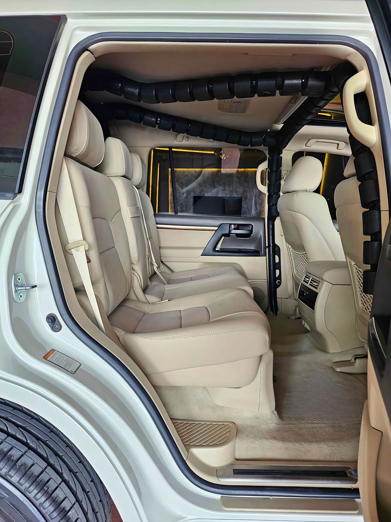 Toyota Land Cruiser GXR V6/ SUNROOF/ WARANTY/ FSH/ SINGLE USER/ LEATHER/ FREE REGISTERATION/ 2266 MONTHLY /LOT#20936