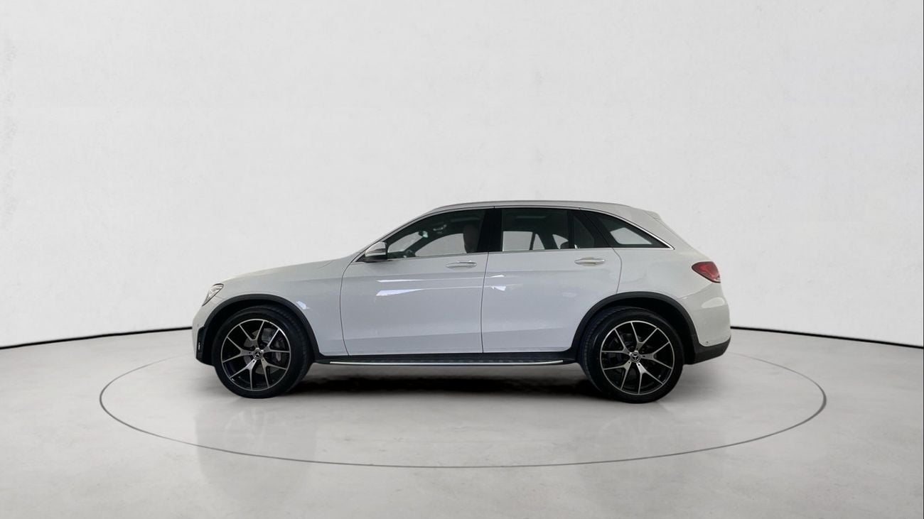 مرسيدس بنز GLC 200 Premium+ | upto AED 20,000 Ramadan Discount | شامل الضمان | 0 ﺪﻔﻋﺓ ﺃﻮﻟﻯ