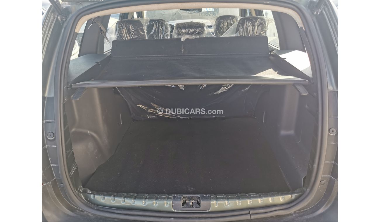 Renault Duster 2.0L, 16" Tyre, Roof Rail, Front Door Speakers, MP3, CD-Player, Bluetooth, LOT-3289
