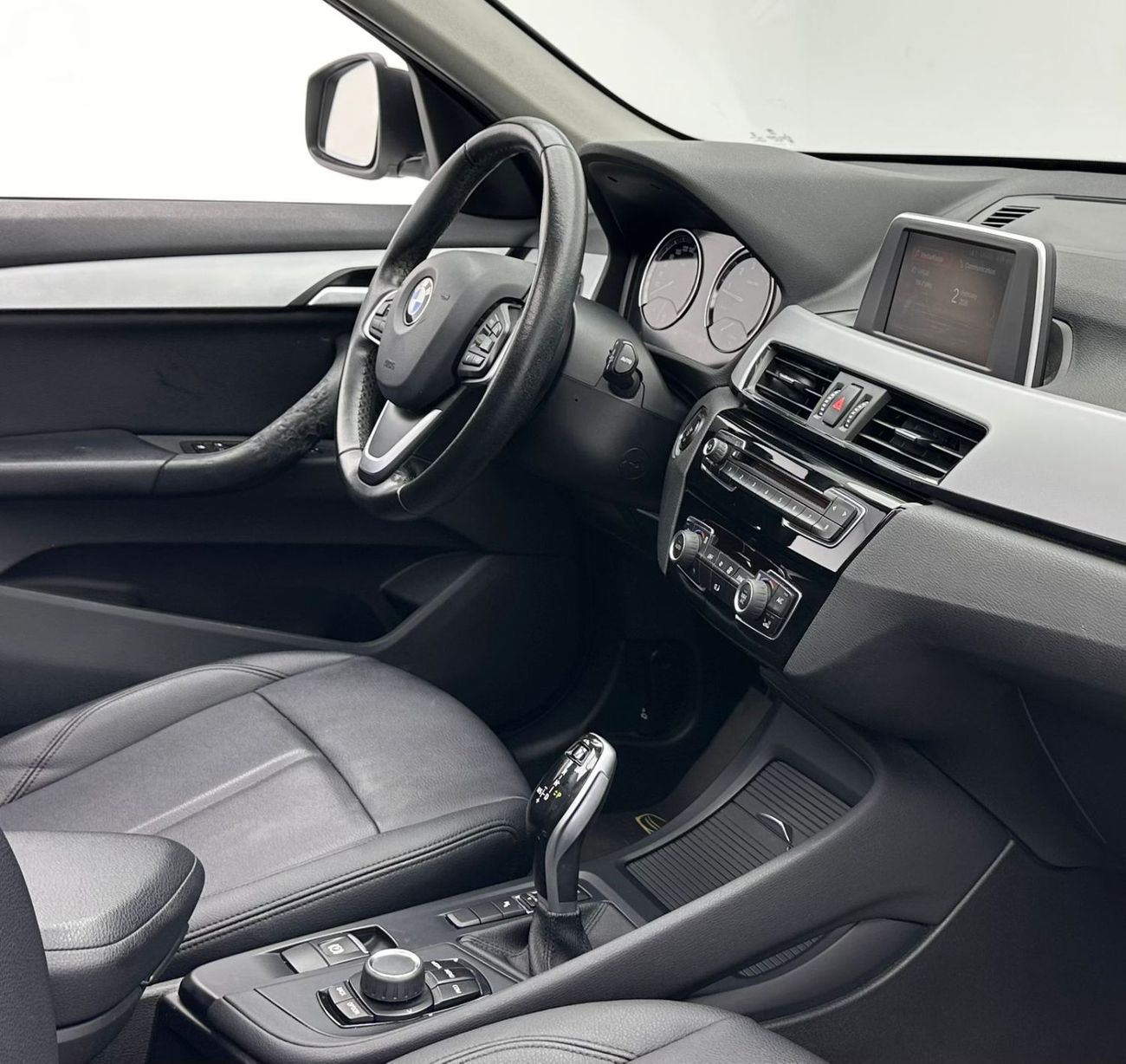 BMW X1 sDrive 20i 2.0L 2019 BMW X1 sDrive20i, 1 Year Warranty Unlimited, Full Service History, GCC