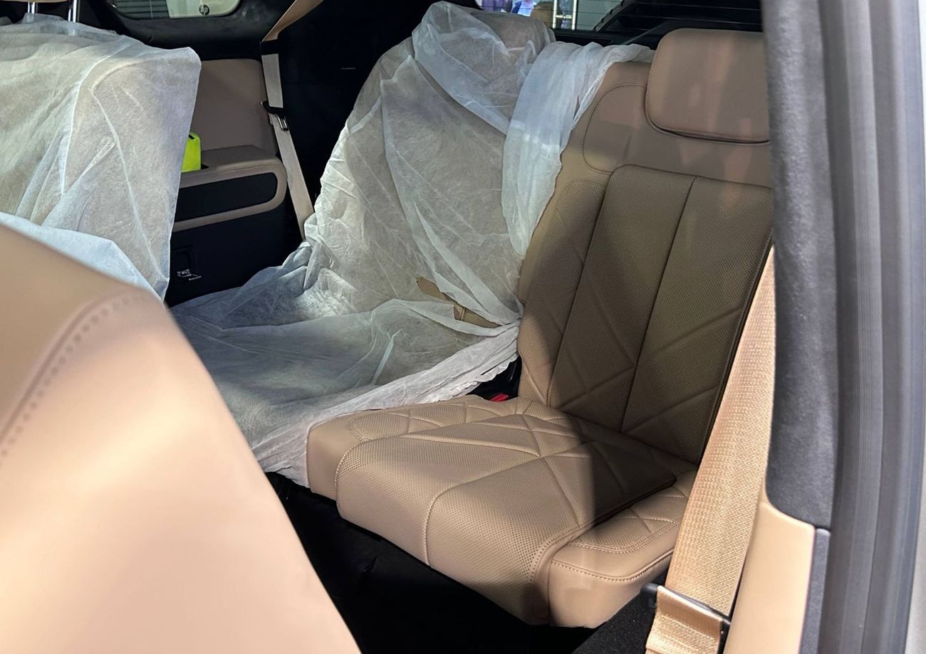 BYD Leopard 8 Smart and Brave Flagship Edition (7 Seats)