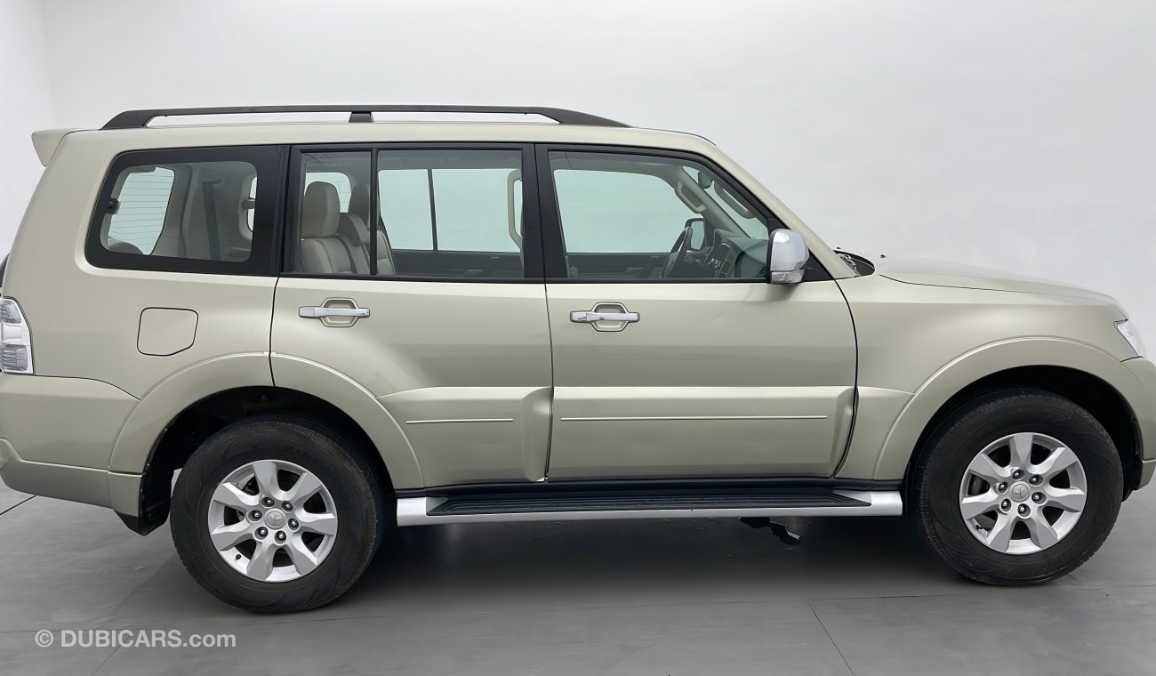 Mitsubishi Pajero GLS MIDLINE WITH SUNROOF 3.5 | Under Warranty | Inspected on 150+ parameters