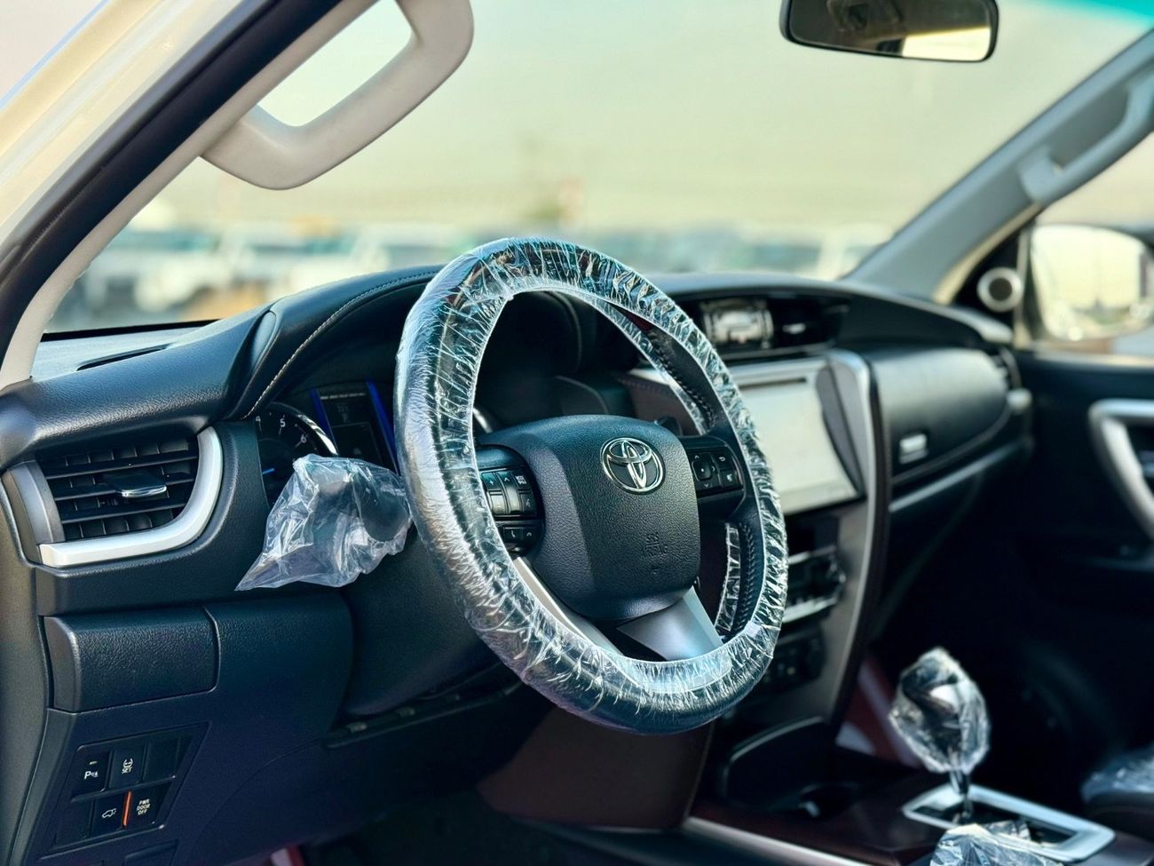 تويوتا فورتونر Toyota Fortuner Model 2018 fuel petrol V6 left hand drive