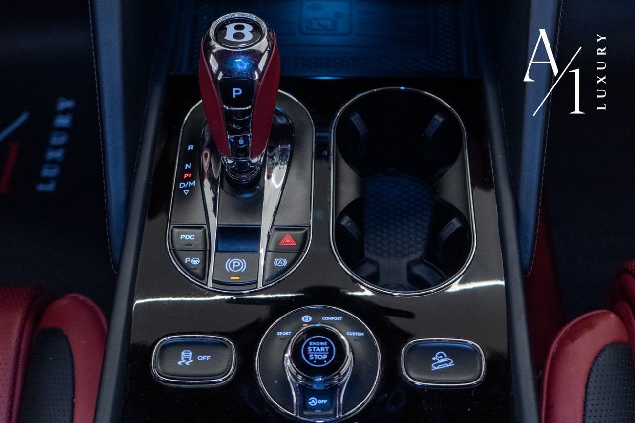 Bentley Bentayga 2024 Bentley Bentayga S V8, Warranty  Service Pack, Full Option, GCC Spec