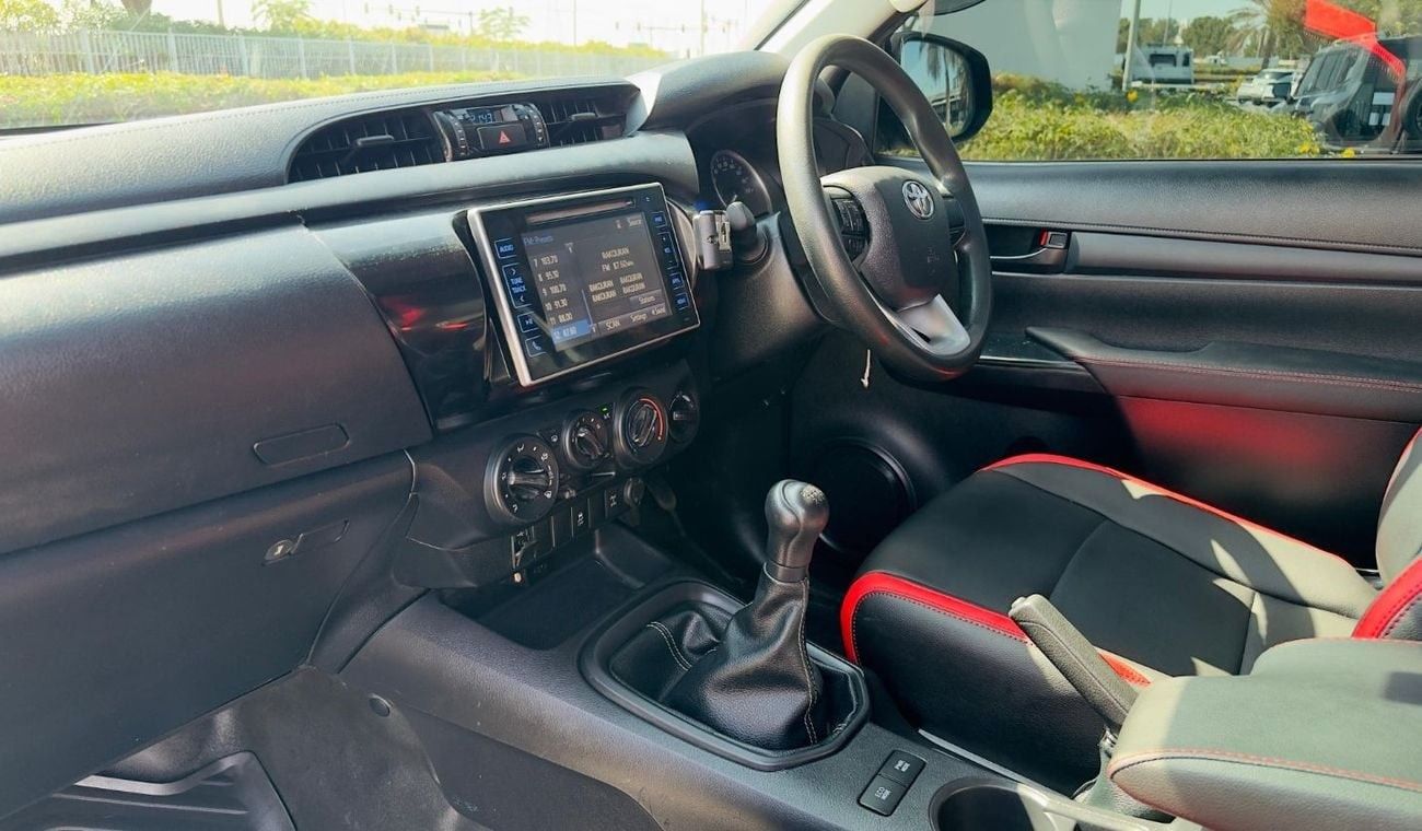 تويوتا هيلوكس MODIFIED SMART CAB | RHD | 2018 | 2.8L DIESEL ENGINE | MANUAL TRANSMISSION