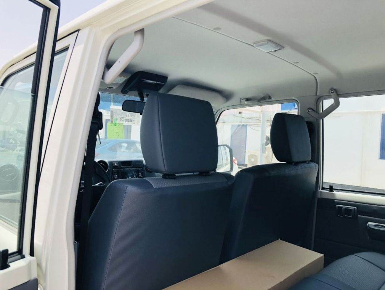 Toyota Land Cruiser Pick Up 79 V6 4.0L Petrol MY24 Brand New