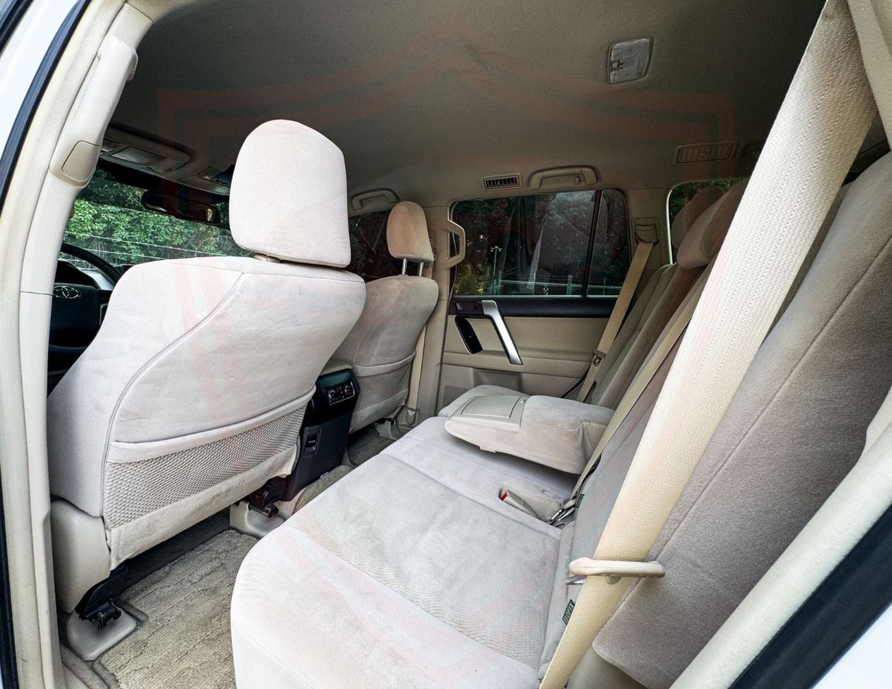 Toyota Prado EXR 4.0L 4WD Toyota Prado | 4.0 L | 2019 | GCC | Accident-Free | In Excellent Condition | 2192 P.M