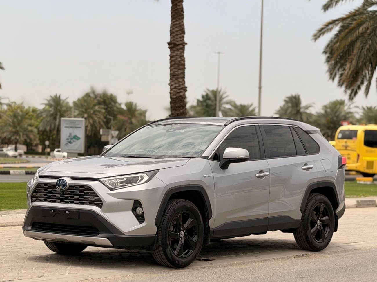 تويوتا راف ٤ Cruiser