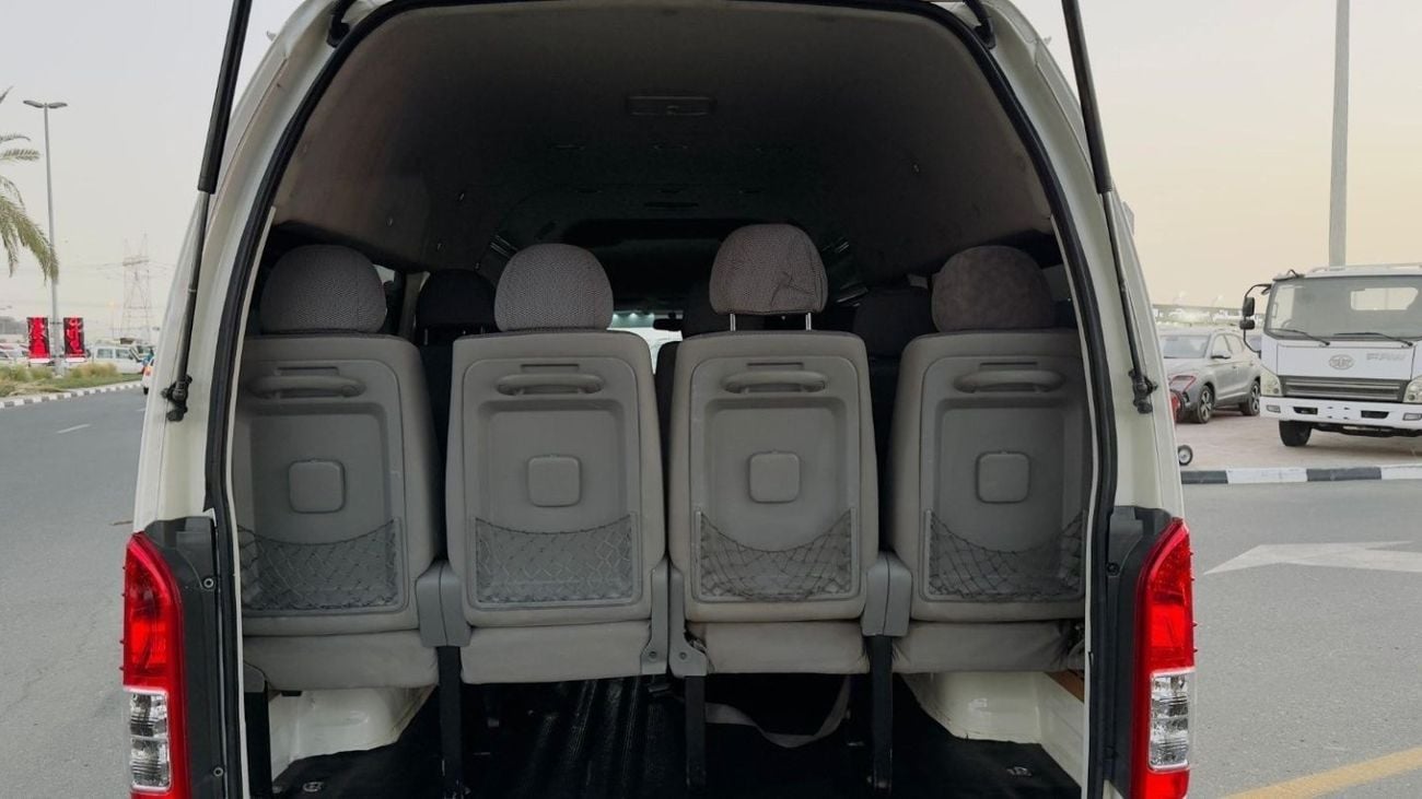 Toyota Hiace PREMIUM CONDITION | 3.0L DIESEL ENGINE | 2019 | RHD | 2WD | AIR CONDITIONER