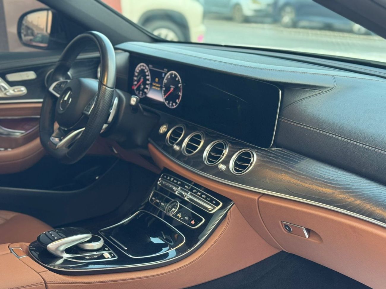 Mercedes-Benz E300 mercedes E300 2018 GCC FULL