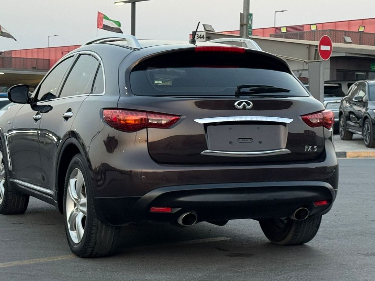 Infiniti FX35 fully ,5 cameras ,sunroof