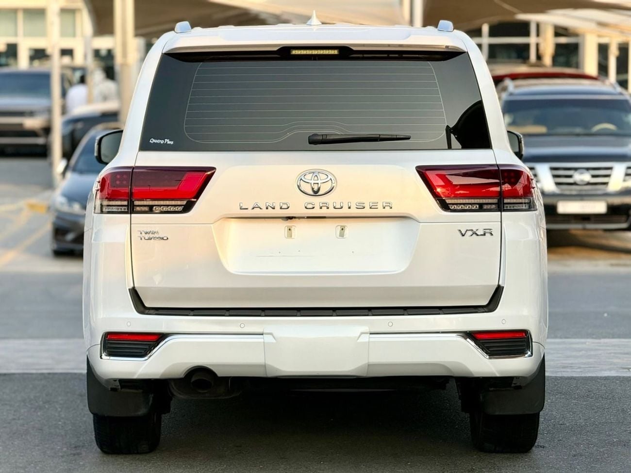 Toyota Land Cruiser VXR Toyota Landcruiser VXR Model 2024 Twin Turbo White Inside Red Interior Full Option petrol