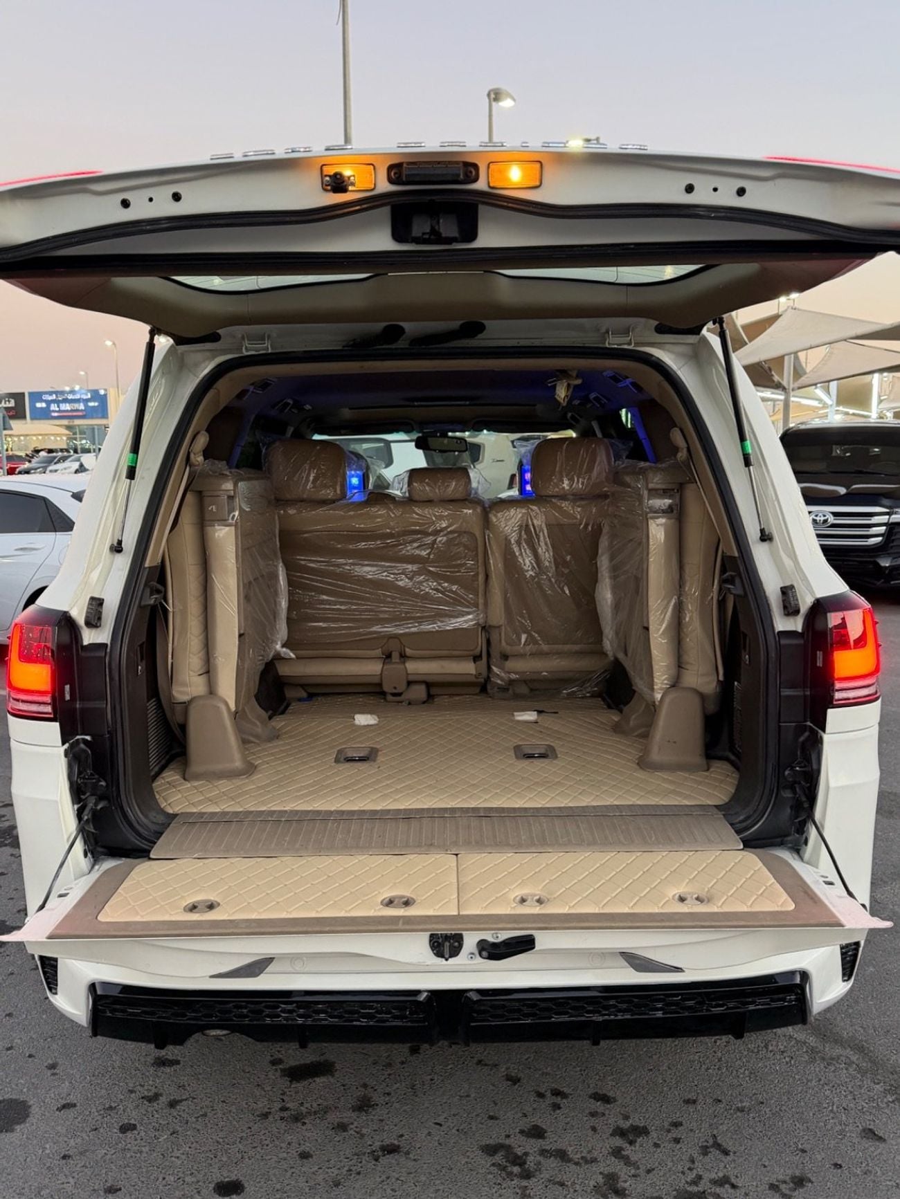 Toyota Land Cruiser GXR