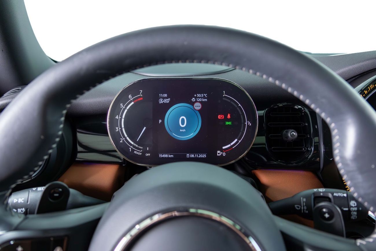 ميني كوبر إس Full Service History - Low Millage - Mint Condition - GCC Specs - Single Owner