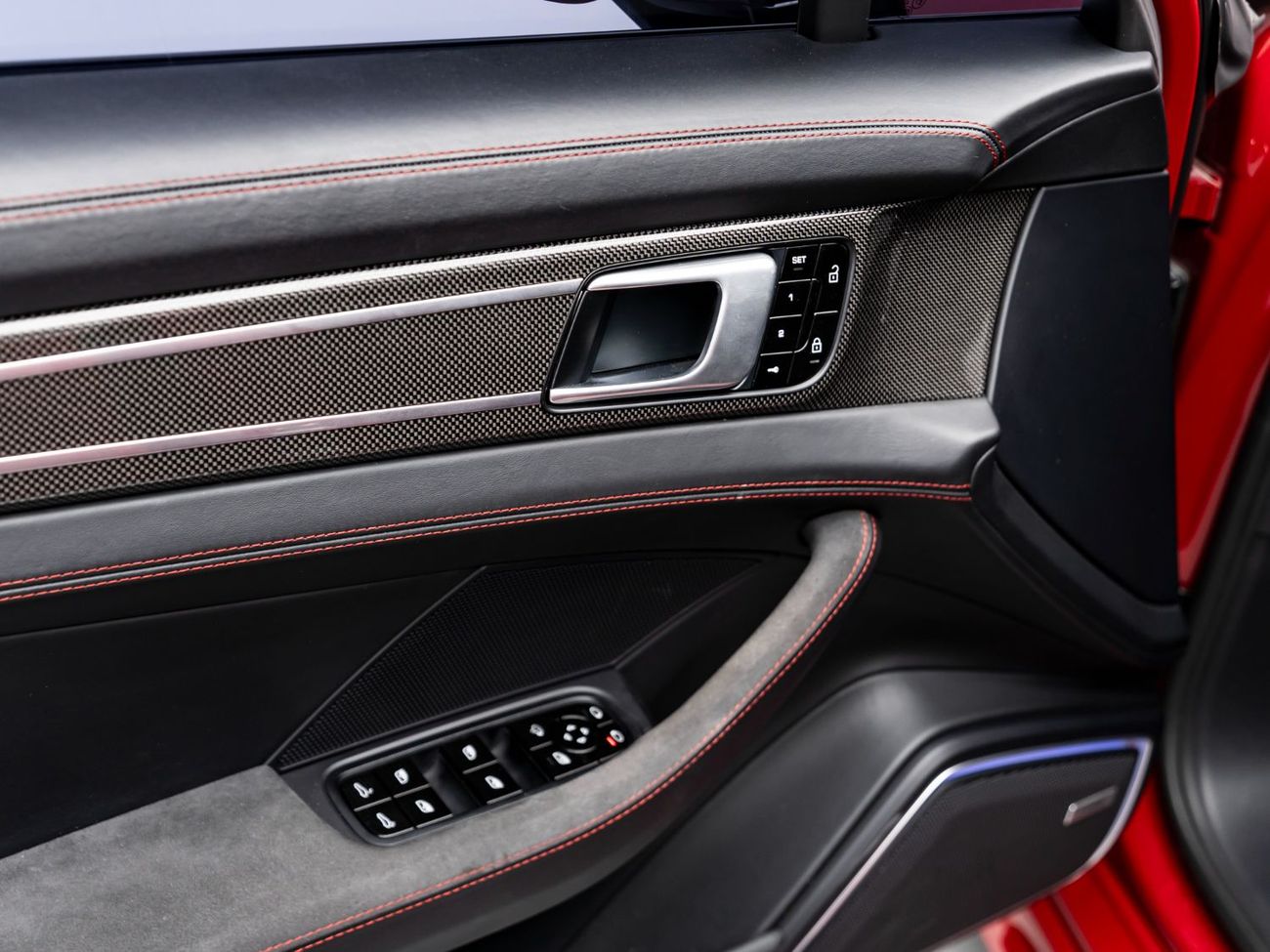 بورش باناميرا GTS 4.0L (454 HP) AWD