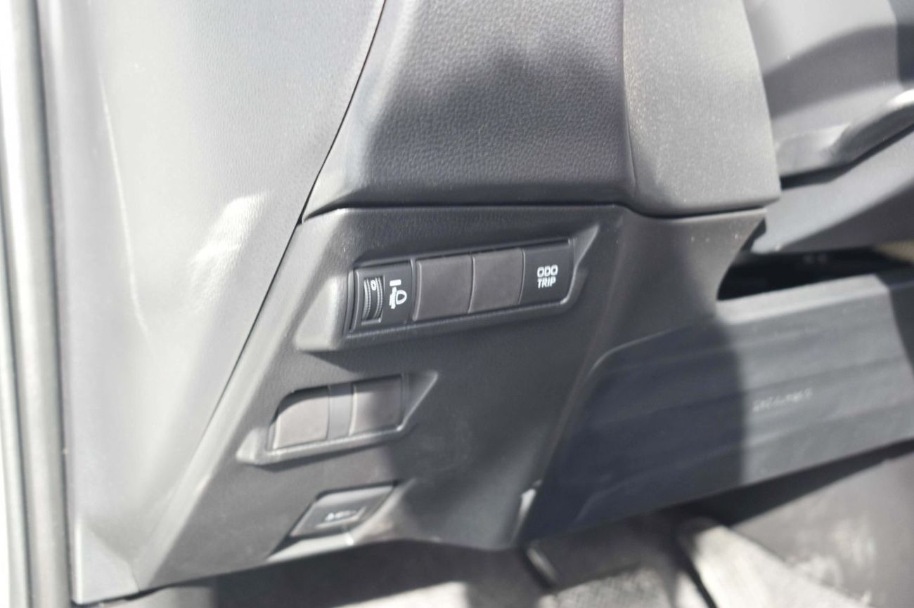 تويوتا كورولا كروس 2025 MODEL TOYOTA COROLLA CROSS 1.8L HEV